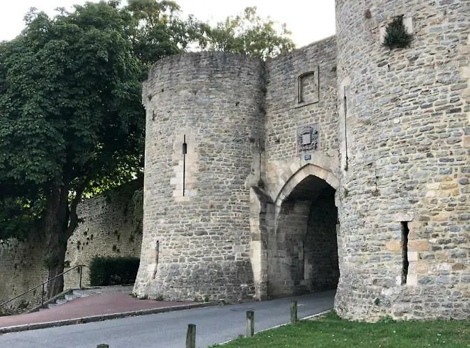 Face Aux Remparts