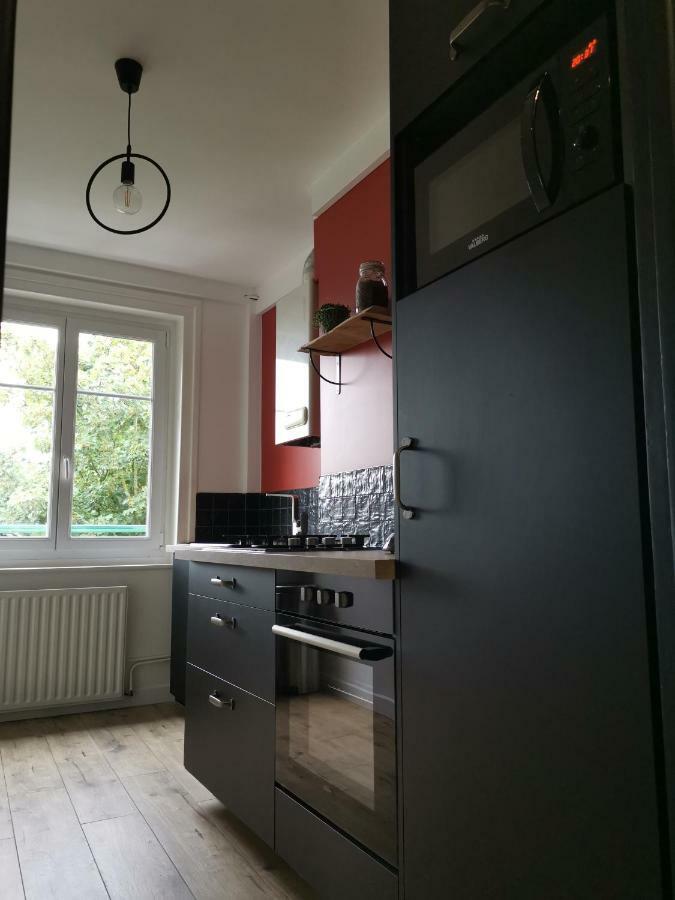 Face Aux Remparts Apartment *