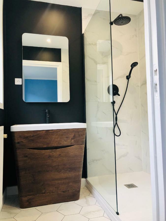 Face Aux Remparts Apartment *